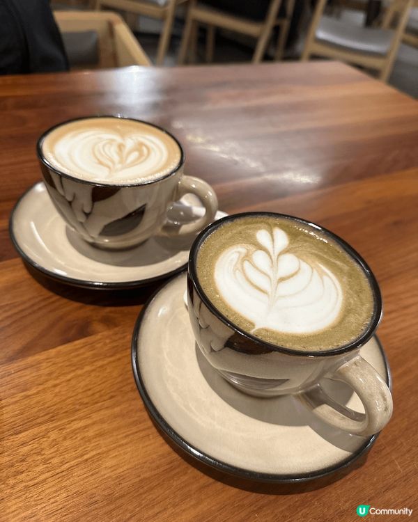 我自己會幾推薦熱既焙茶鮮奶咖啡