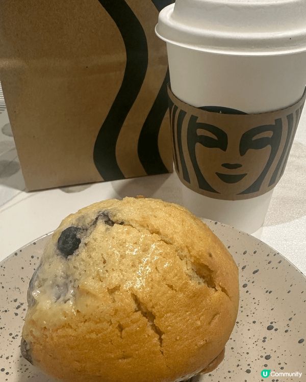 我自己會幾推薦熱既焙茶鮮奶咖啡