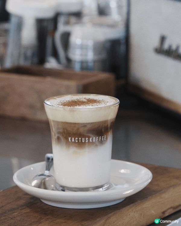 位於佐敦的韓系咖啡店kactus koffee 換了全新的裝...