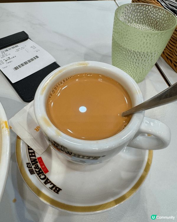 今日去左花墟茶餐廳食早餐，地方夠大，坐得幾舒服，叫左個五香肉...