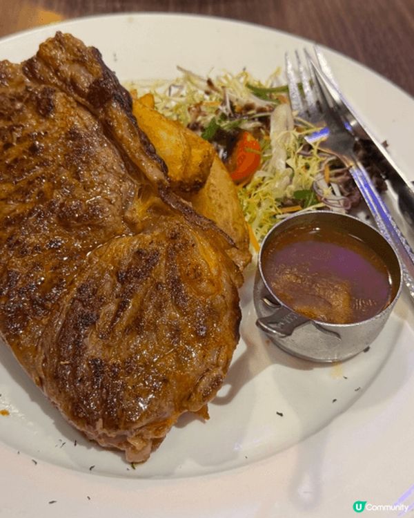 3張相都係澳門的，有安得魯餅店、港灣葡國菜、波爾圖葡國菜