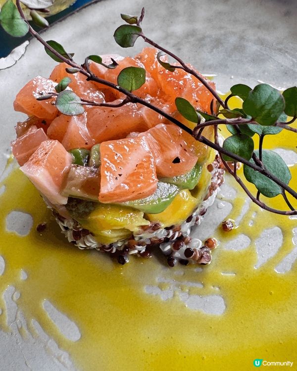 今日適逢中、西方情人節之間，即興來到深圳羅湖區的**雨花西餐...