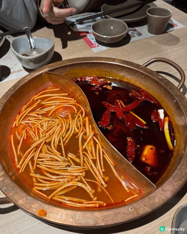 好難得係香港搵到一間食正宗嘅川味火鍋，而且價錢又合理，食材新...