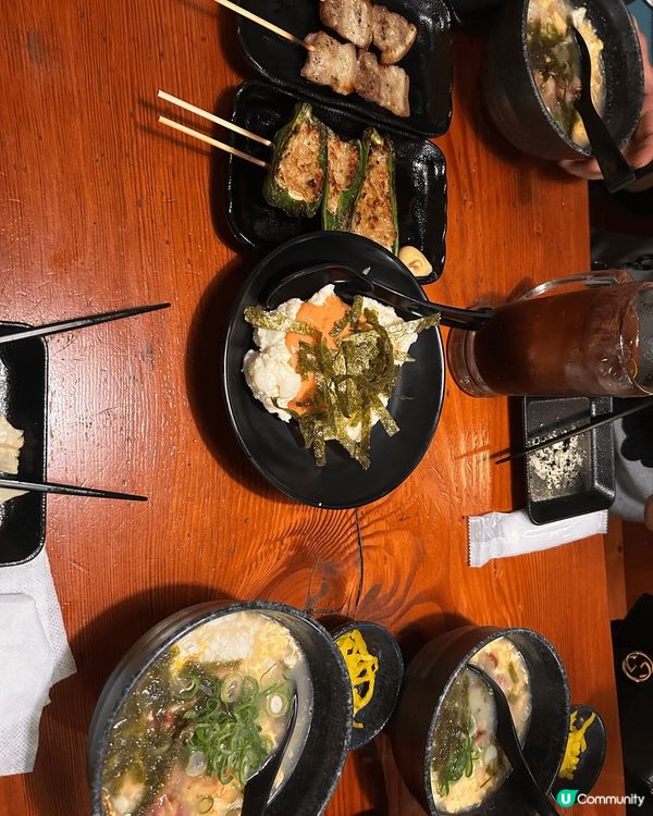 日本串燒連鎖店（鳥貴族），分店極多，價格便宜，味道不錯！因為...