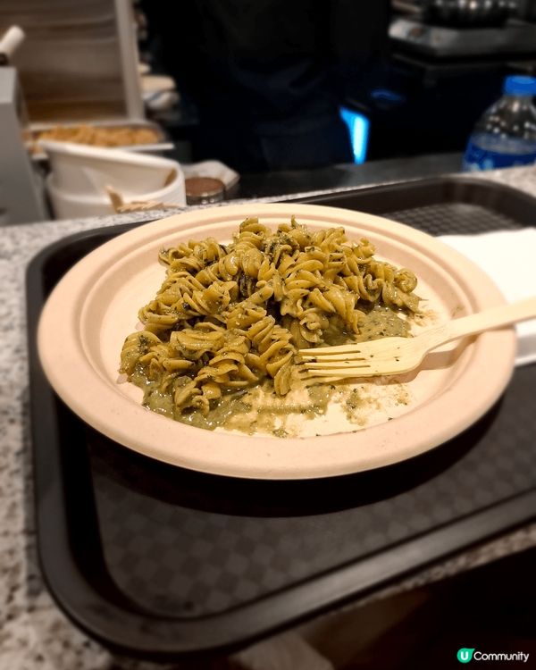 西九龍中心新開手工意大利粉，排咗兩粒鐘終於有得食，味道不錯，...