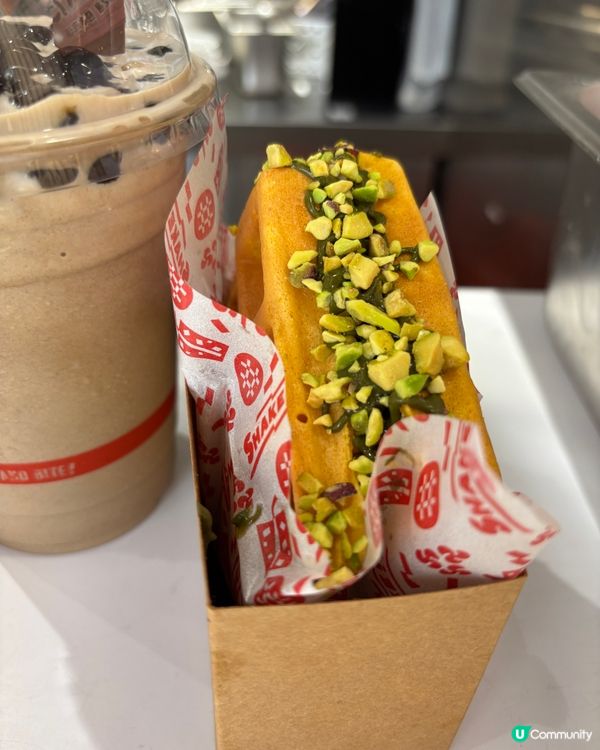 人氣奶昔窩夫店新品！珍珠奶茶奶昔🧋熊貓好可愛🐼