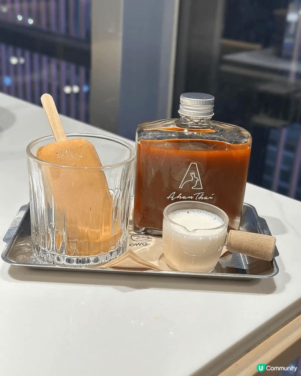 餐廳環境又大又靚，座位寛敞舒適，店員服務態度良好，入面仲有海...