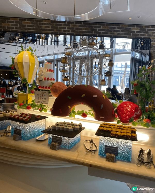 將軍澳 MTR站C出口，經 Popcorn 商場，好快去到九...