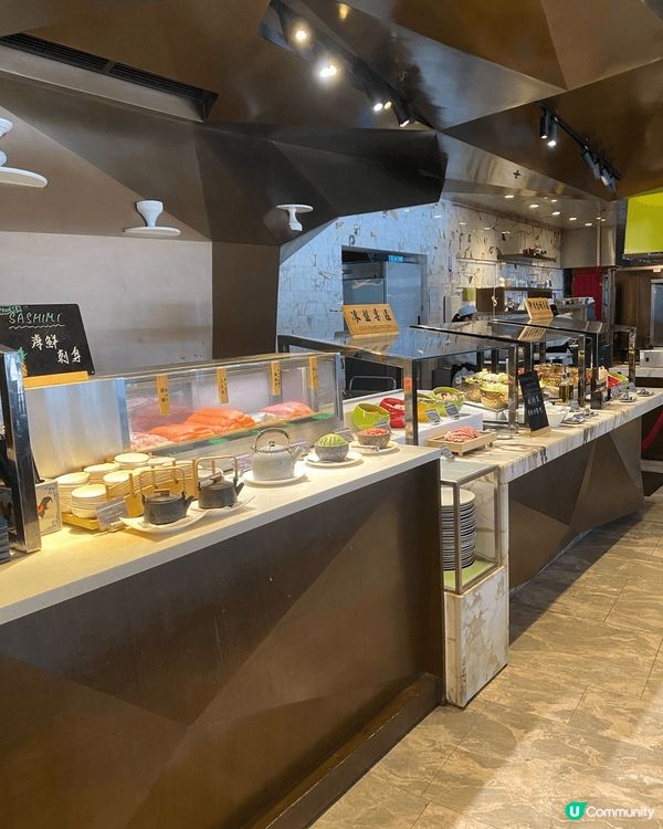 將軍澳 MTR站C出口，經 Popcorn 商場，好快去到九...