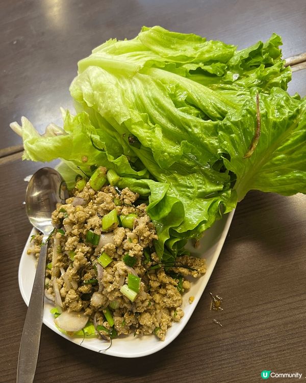 位於九龍城嘅一間泰國餐廳，睇門面普普通通，但完來好好食。所有...