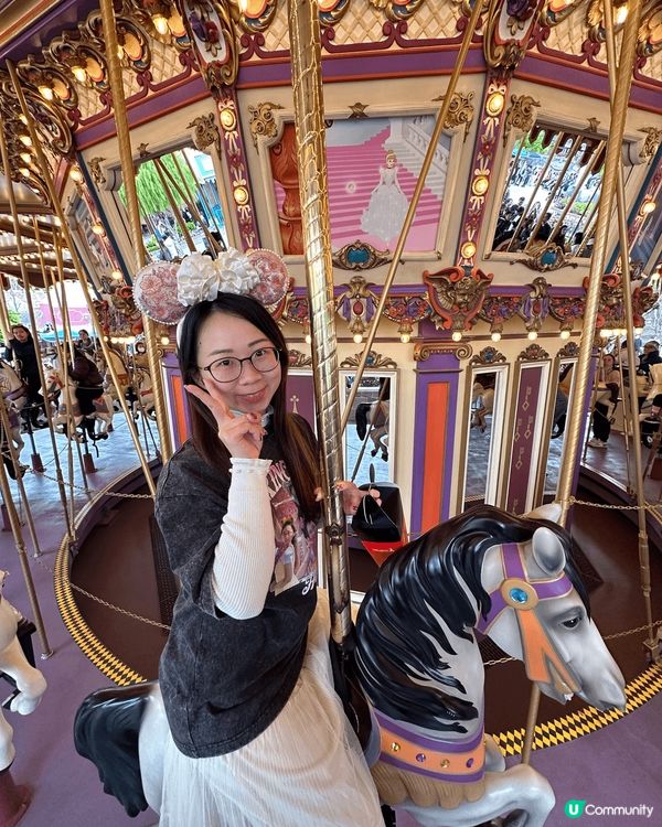 好似每次去迪士尼都會搵到新嘅打卡點咁！！！今次同咗Jessi...