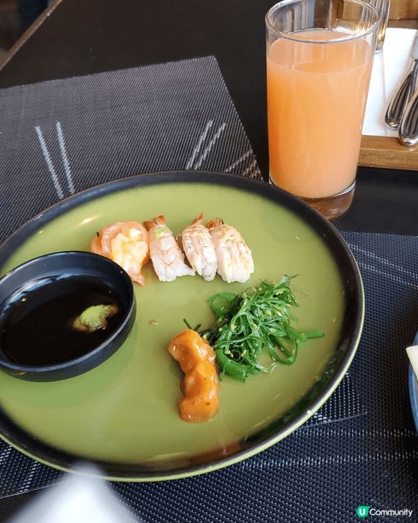 Lunch buffet~係好食既～但本人無咩胃口，食咗好少...