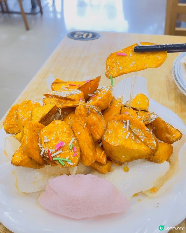 東北特色菜：醬大骨、鍋巴肉、拔絲蕃薯