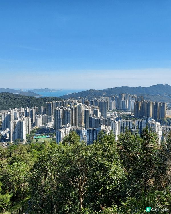 以上圖片遠望西貢蚺蛇尖，風景優美，望見牛尾海，又見到新發展的...