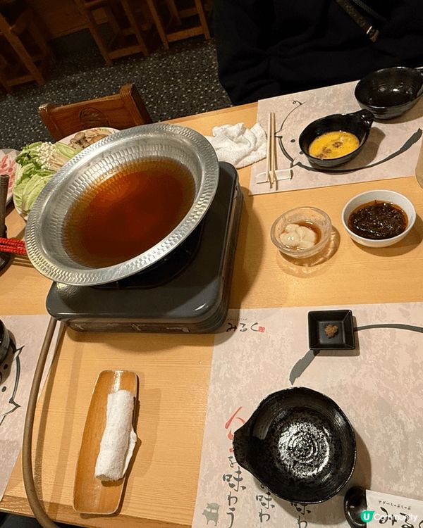 沖繩阿古豬涮涮鍋料理。每人約$700港幣，食到正宗沖繩豬肉。...