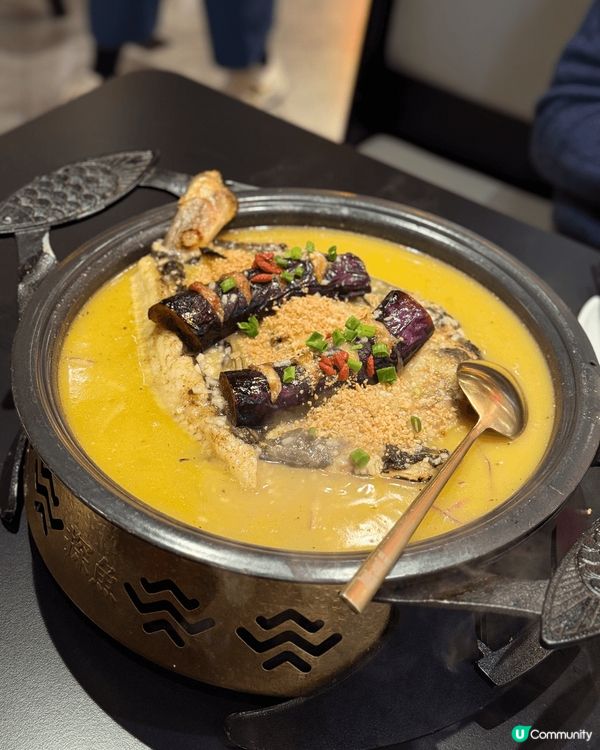 內地以前爆紅嘅「探魚」而家喺香港都有得食！烤魚嘅口味非常之多...