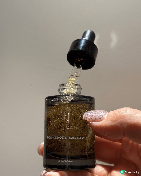 因為我皮膚比較容易乾燥..容易敏感泛紅!朋友介紹我用呢隻外秘...