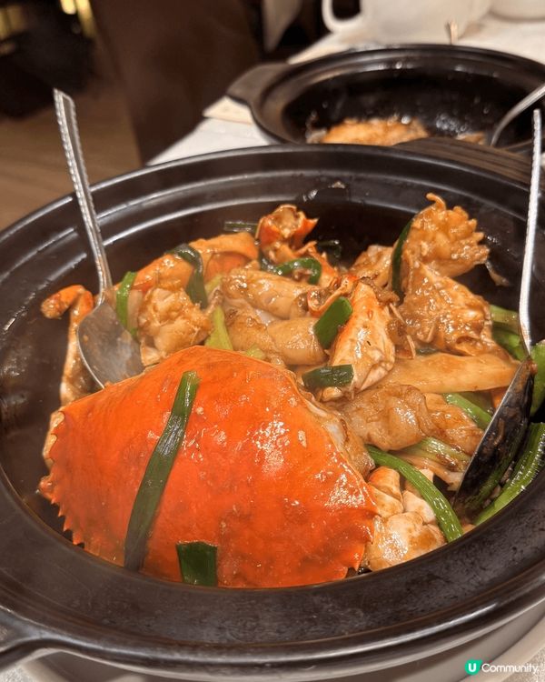 香港的聖誕節夜景非常美麗，在冬天食到熱辣辣的中菜十分暖胃很有...