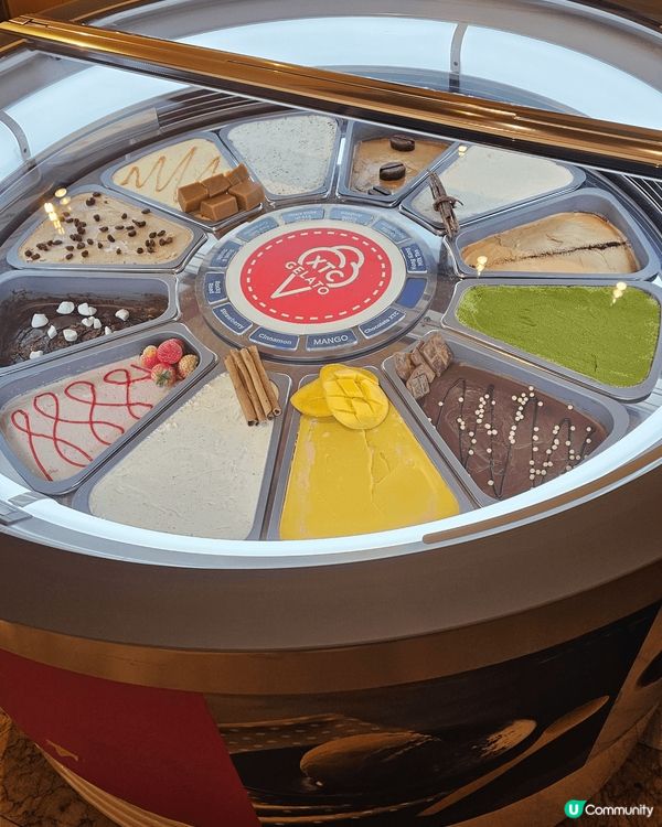 香港萬麗海景酒店，午市自助餐，款式多，冷熱食物都有，甜品又多...