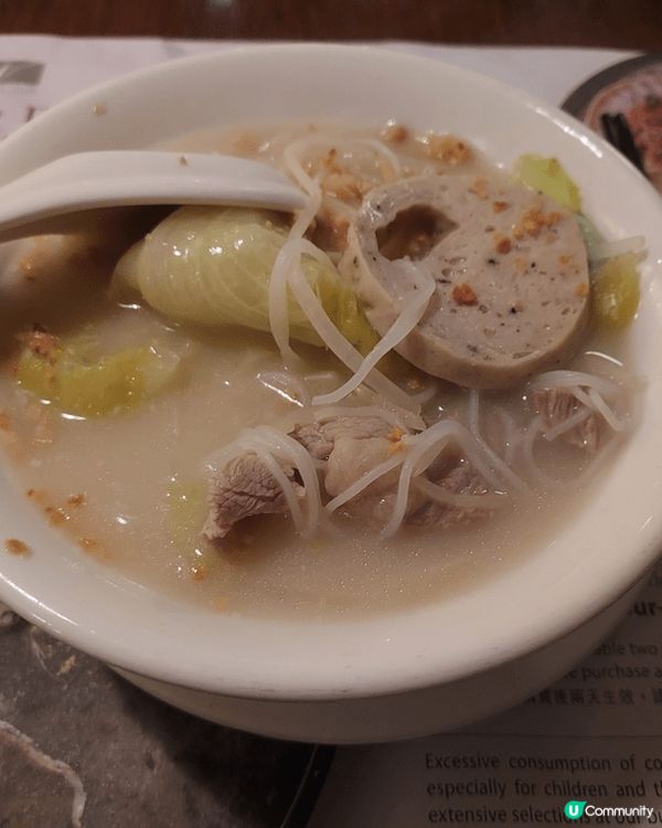 這餐廳是位於九龍酒店的自助餐，又好味又抵食，各式各樣，現時在...