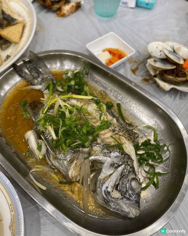 利東街市嘅陳新記！假日大排長龍，如果想快啲有位，要早啲去霸位...