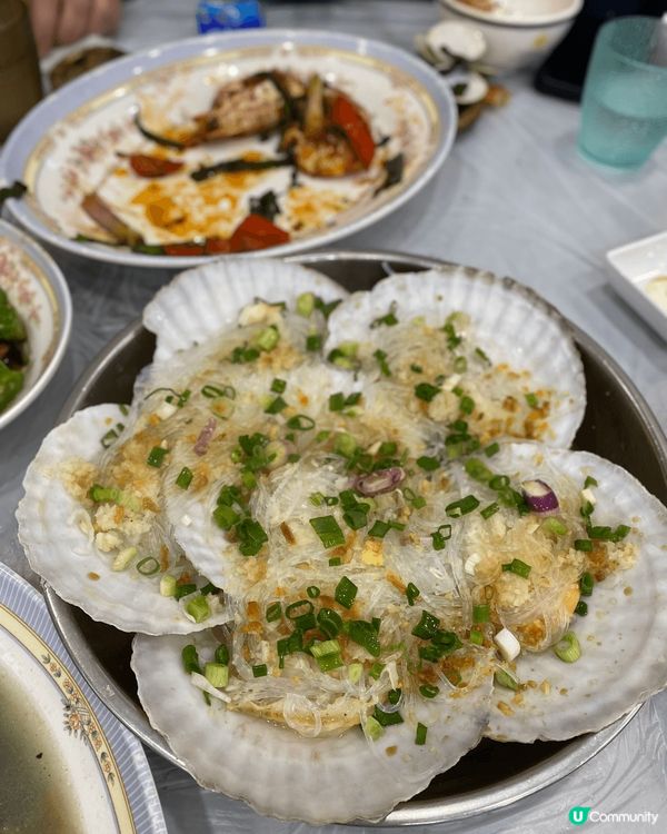 利東街市嘅陳新記！假日大排長龍，如果想快啲有位，要早啲去霸位...