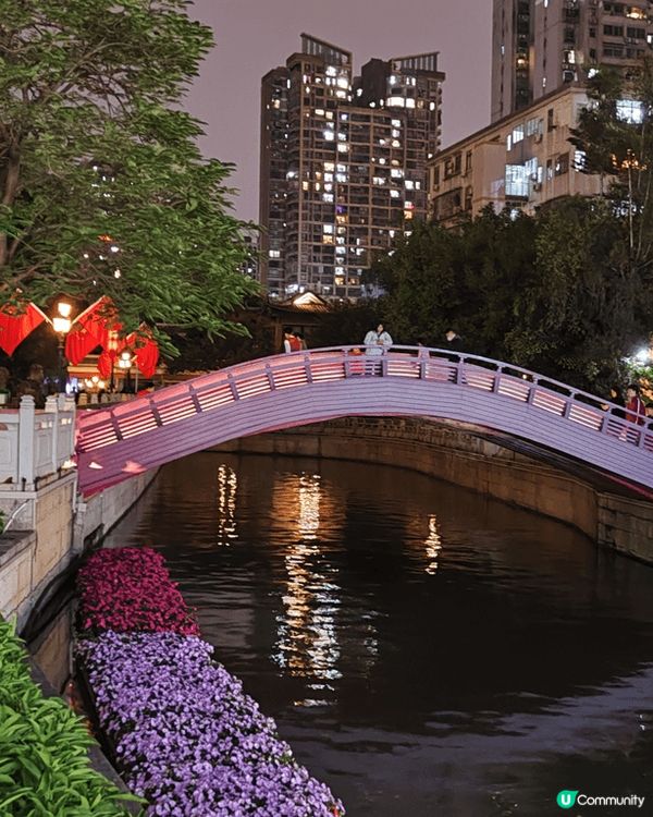 廣州地標上下九路的永慶坊，晚上環境優美，免費入場，值得去。順...