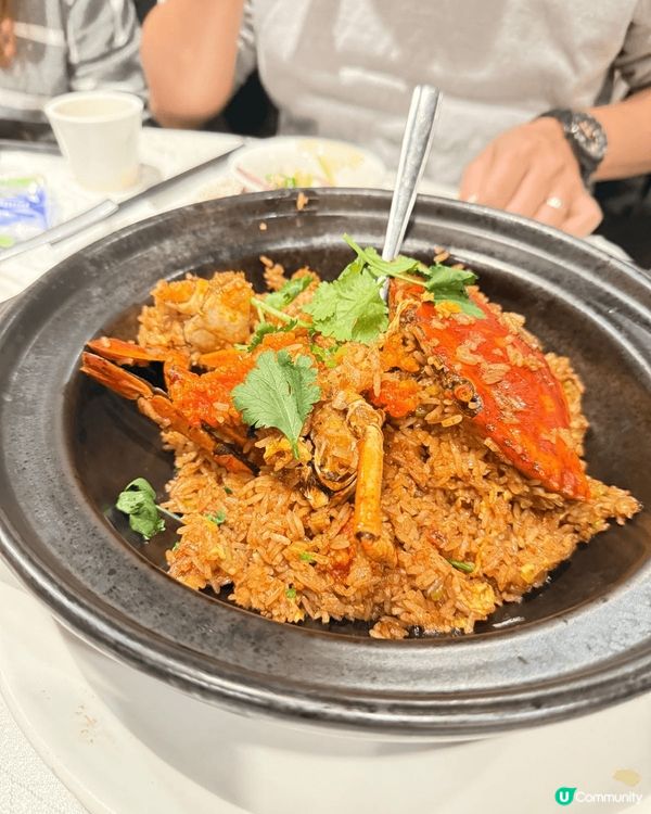 深圳有點心，韓國有石頭鍋飯，香港有蟹炒飯