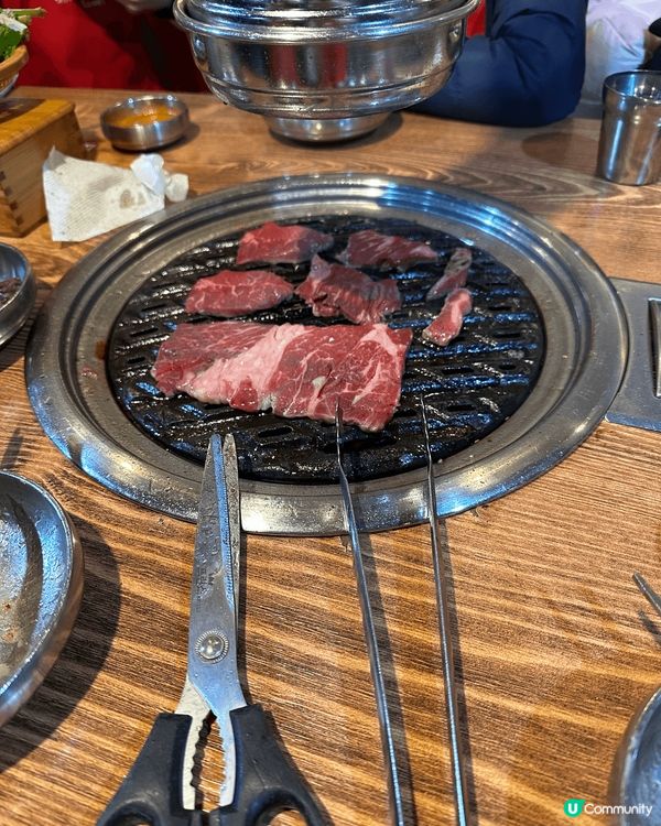 去到韓國梗係唔少得要食燒肉、炒年糕同湯飯，每一餐都會有泡菜任...