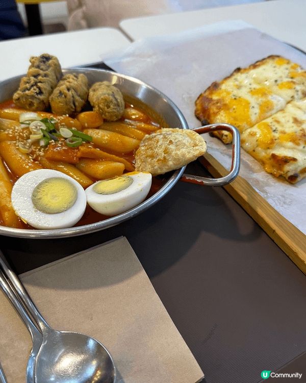 去到韓國梗係唔少得要食燒肉、炒年糕同湯飯，每一餐都會有泡菜任...