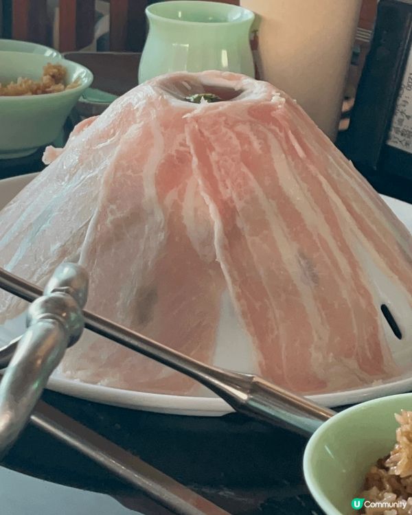 深圳紅山6979的四季椰林椰子雞好吃，豬肉肉質鮮嫩。雞湯湯底...