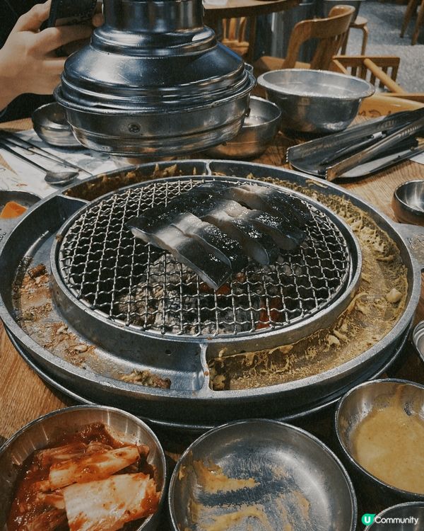 去了深圳國貿站的金光華廣場中的姜虎東白丁，朋友推薦的韓式烤肉...