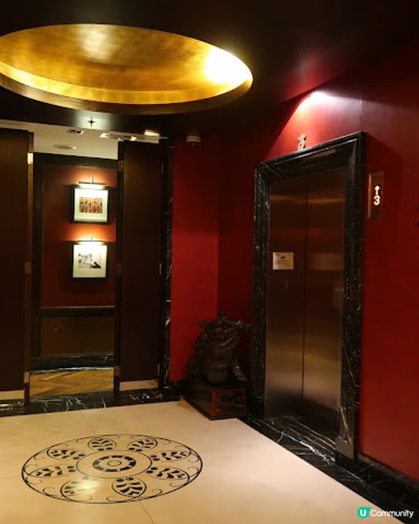 去西葡歎 Day1 (坐瑞士航空到巴塞隆拿,高第作品精華遊,鬥牛場改建成商場睇靚景,Casa Lolea必飲Sangria)