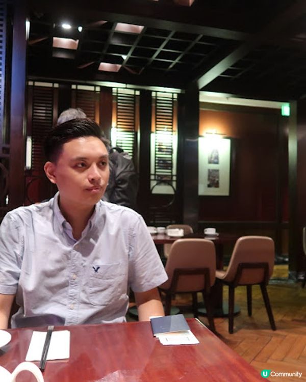 去西葡歎 Day1 (坐瑞士航空到巴塞隆拿,高第作品精華遊,鬥牛場改建成商場睇靚景,Casa Lolea必飲Sangria)