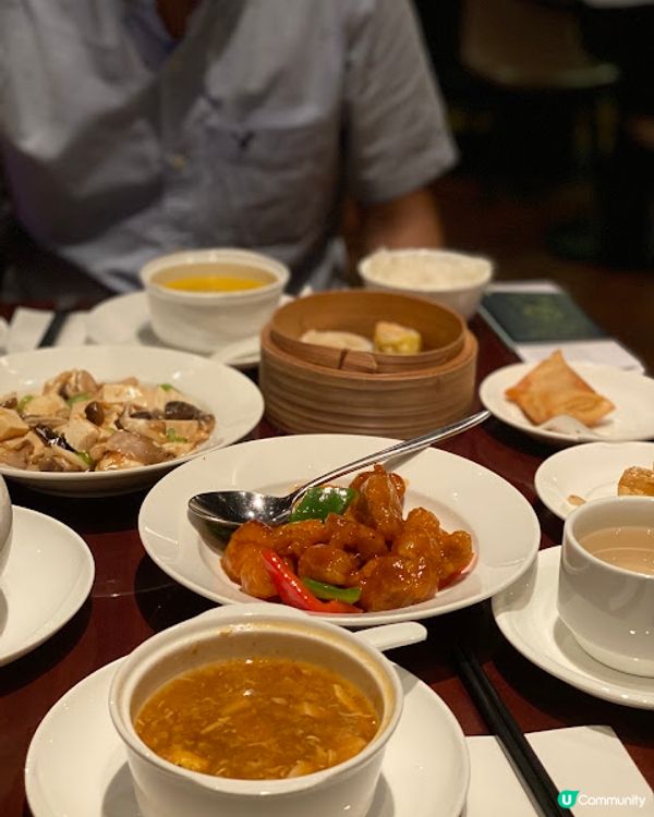 去西葡歎 Day1 (坐瑞士航空到巴塞隆拿,高第作品精華遊,鬥牛場改建成商場睇靚景,Casa Lolea必飲Sangria)