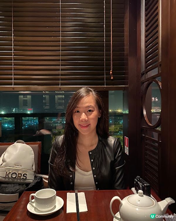 去西葡歎 Day1 (坐瑞士航空到巴塞隆拿,高第作品精華遊,鬥牛場改建成商場睇靚景,Casa Lolea必飲Sangria)