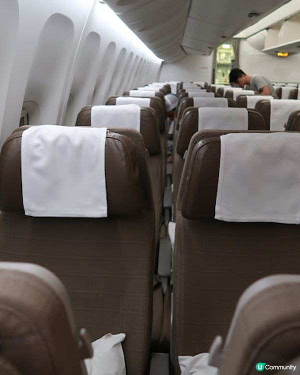 去西葡歎 Day1 (坐瑞士航空到巴塞隆拿,高第作品精華遊,鬥牛場改建成商場睇靚景,Casa Lolea必飲Sangria)