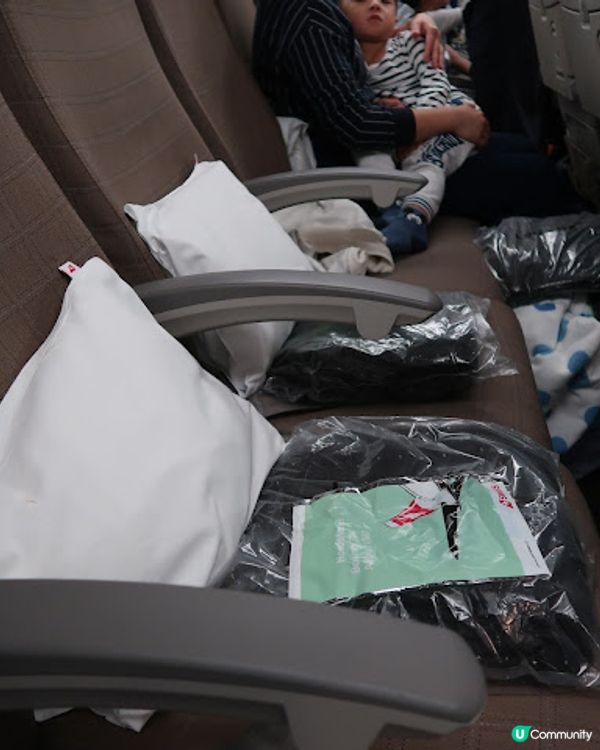 去西葡歎 Day1 (坐瑞士航空到巴塞隆拿,高第作品精華遊,鬥牛場改建成商場睇靚景,Casa Lolea必飲Sangria)