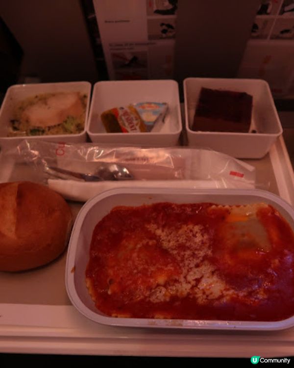 去西葡歎 Day1 (坐瑞士航空到巴塞隆拿,高第作品精華遊,鬥牛場改建成商場睇靚景,Casa Lolea必飲Sangria)