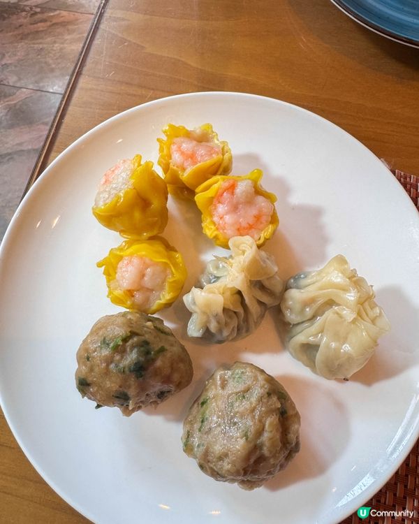 酒店自助餐下午茶｜採用士多啤梨製作的鹹、甜點