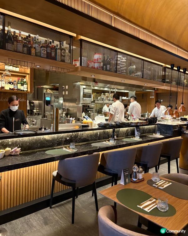 #海港城靚景西餐廳🍴 
望住海食高質甜品