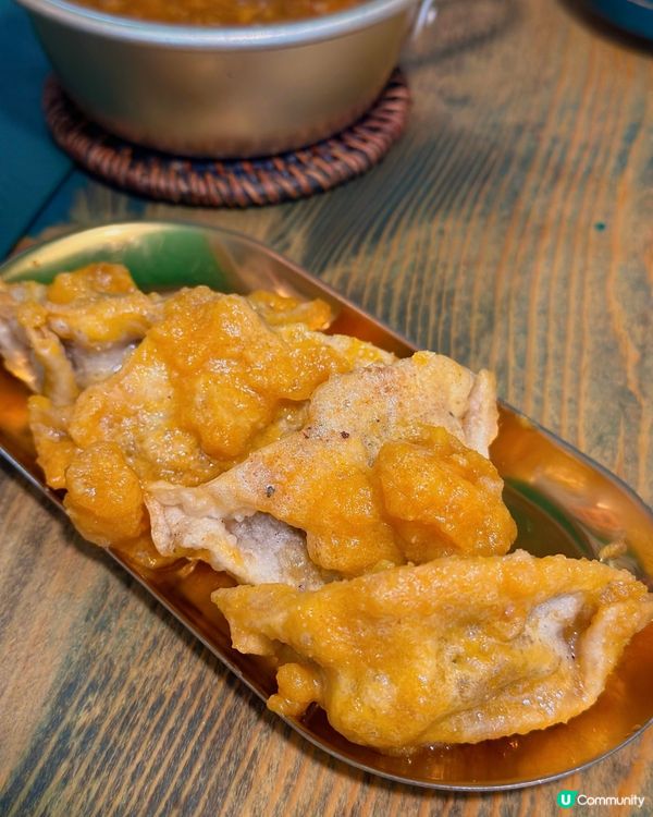 長洲餃子冰室❤️‍🔥必食爆汁鹹蛋黃金餃🤩