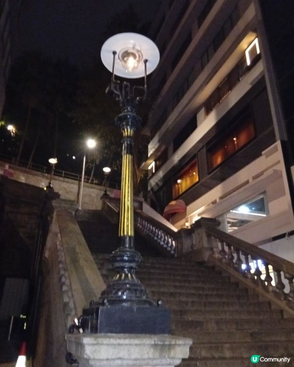 中環都爹利街，懷舊煤氣燈 ✨