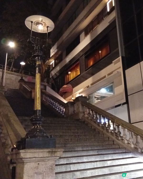 中環都爹利街，懷舊煤氣燈 ✨