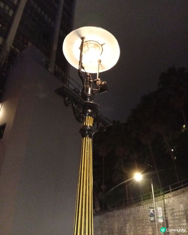 中環都爹利街，懷舊煤氣燈 ✨