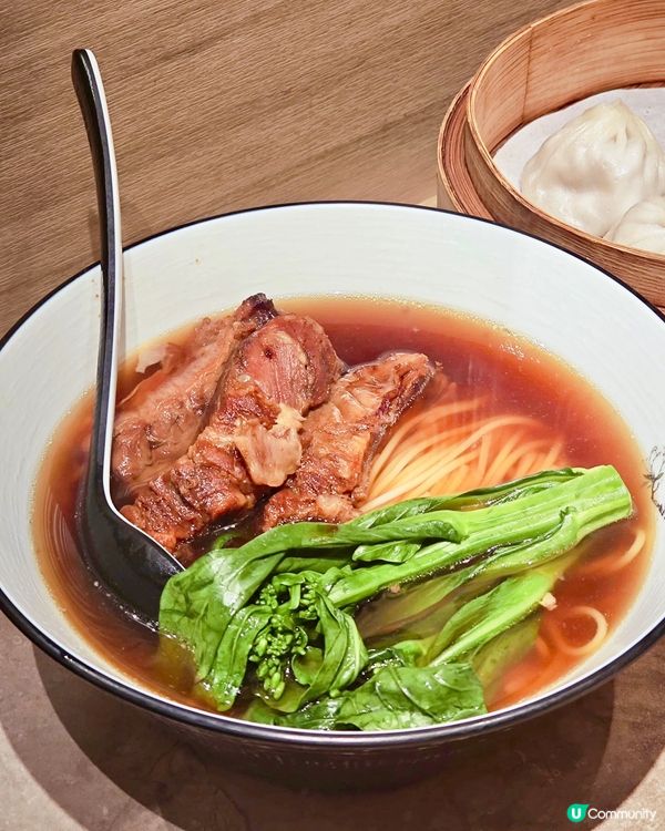 跟好友來到黃大仙逛逛☺️然後到附近醫肚~在黃大仙中心找到這家...