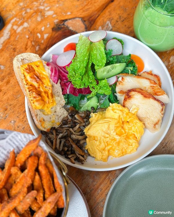 尖沙咀落地大玻璃Cafe❤️‍🔥必食招牌比利時朱古力麻糬窩夫