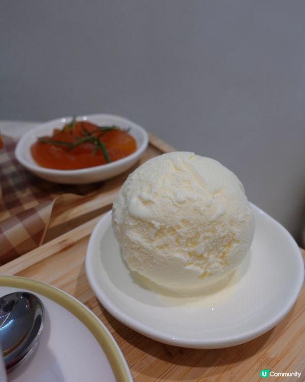 灣仔 粉藍打卡cafe. 歎酸種貝果