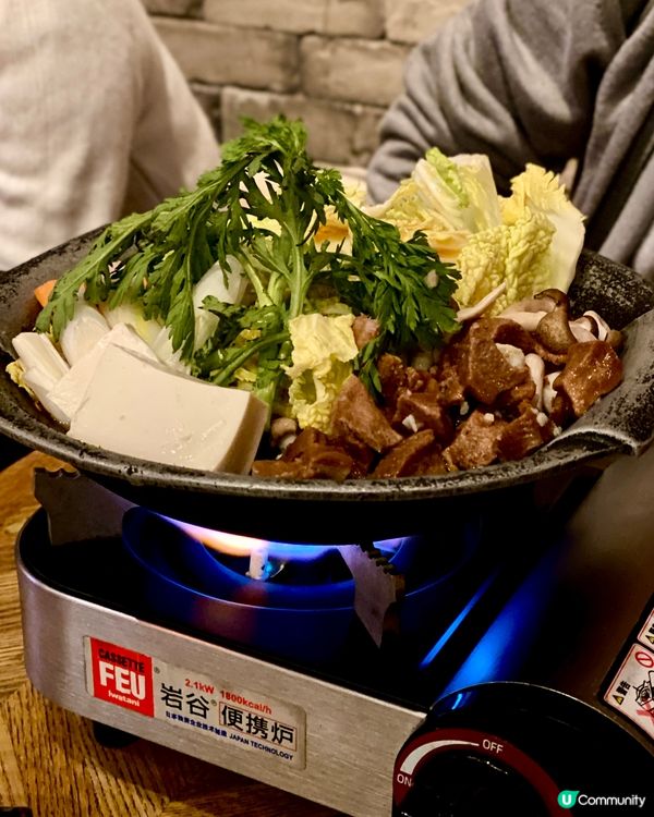 ✨香港🇭🇰-⚠️💬必點火山熔岩鮭魚卷‼️💢滿滿氛圍感居酒屋⁉️📣見內文