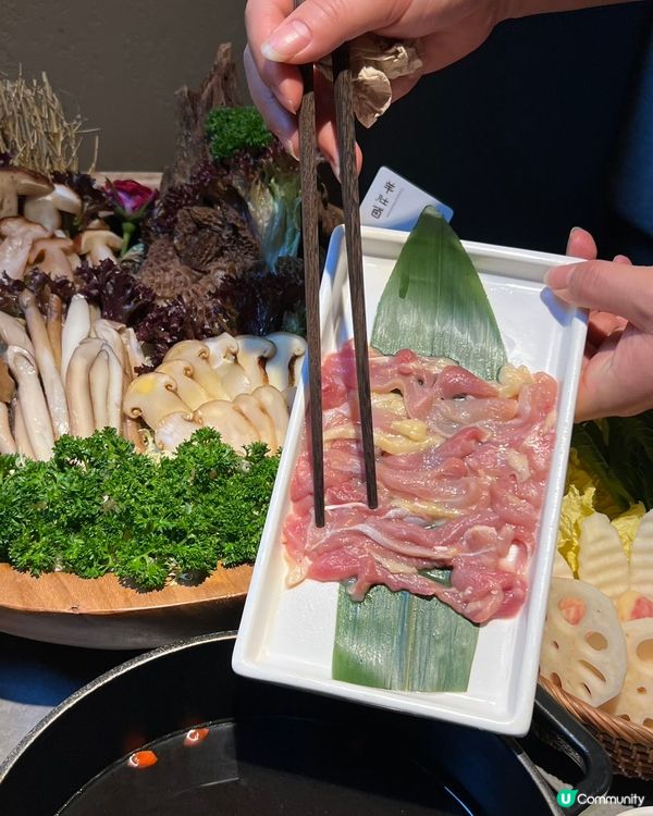 ## 野菌土雞火鍋🍲  凍冰冰天氣打邊爐最正！